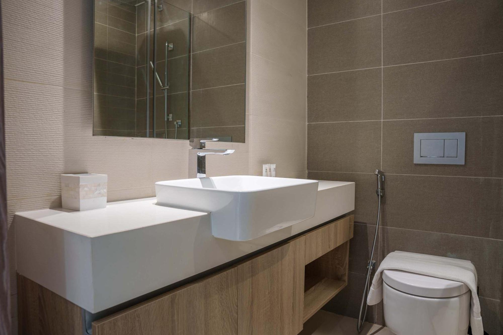 Apartment 2 Bdr In Liv - Views & Modern Design Dubai
