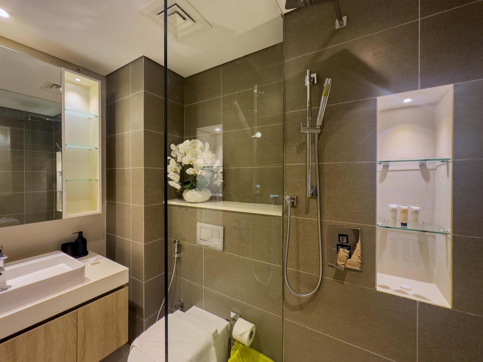 Apartment 2 Bdr In Liv - Views & Modern Design Dubai